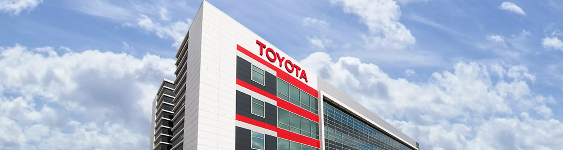 Изображение на странице TOYOTA ПОДВЕЛА ИТОГИ ПРОДАЖ В РОССИИ ЗА 2021 ГОД Тойота Центр Нижний Тагил
